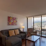 Waikiki Banyan Condo With Mountain Views Near Waikiki Beach, Free Parking