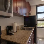 Waikiki Banyan Condo With Mountain Views Near Waikiki Beach, Free Parking