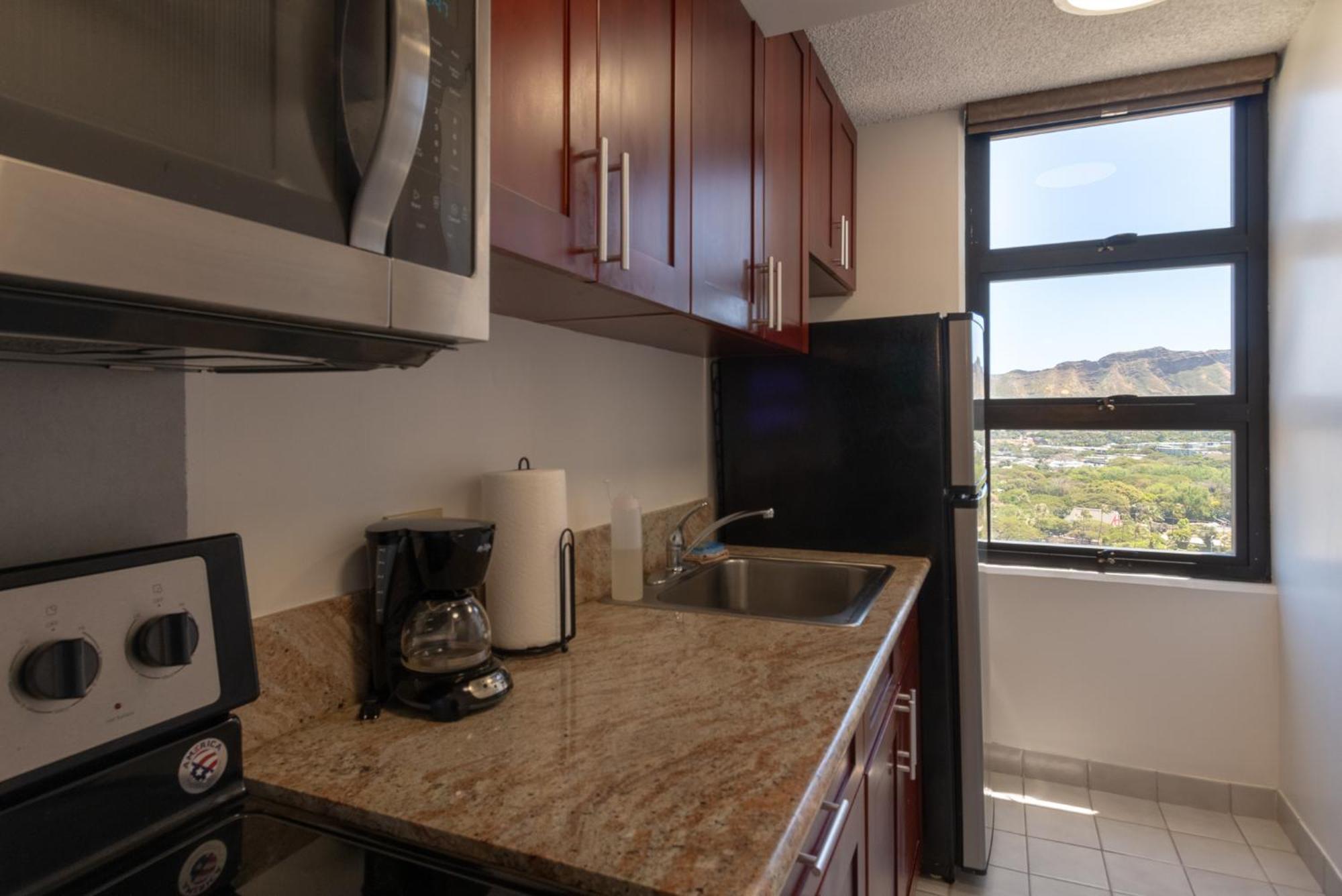 Waikiki Banyan With Mountain Views Near Waikiki Beach, Free Parking Apartment Honolulu